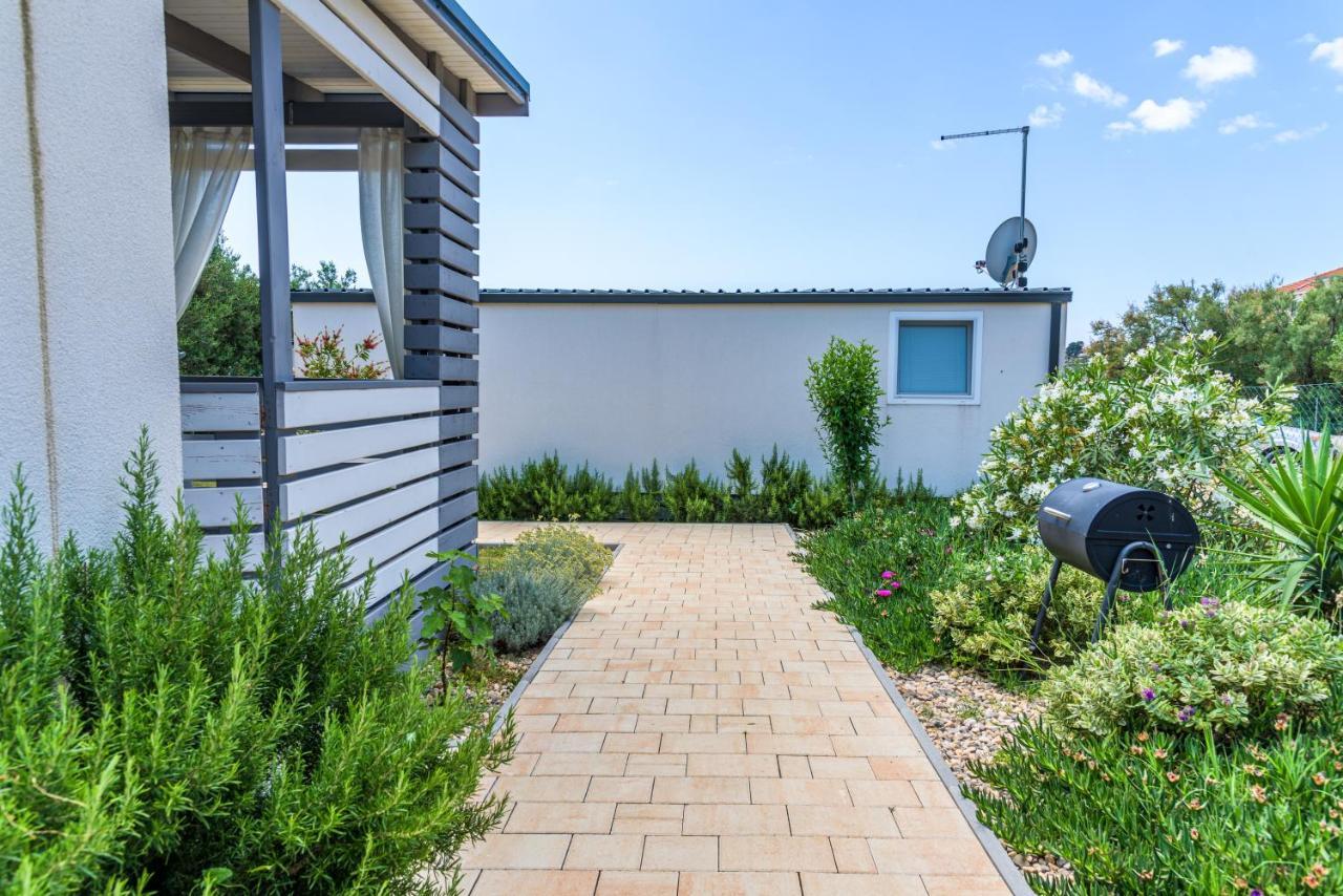 Rasin Mobile Homes Pakoštane Eksteriør bilde